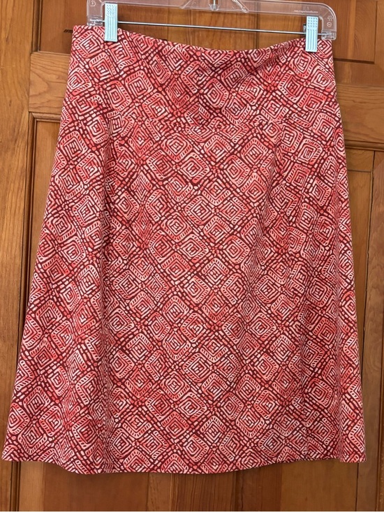 Royal Robbins Dresses & Skirts - Royal Robbins Red Geometric A-Line Skirt